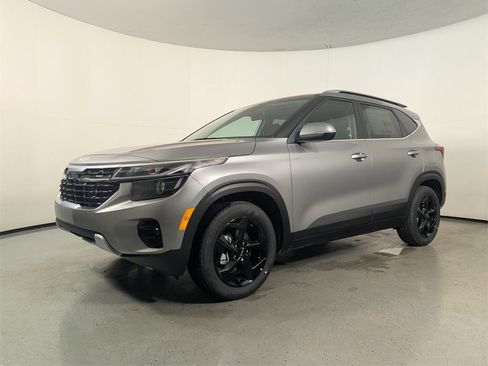 New 2026 Kia Seltos EX image 3