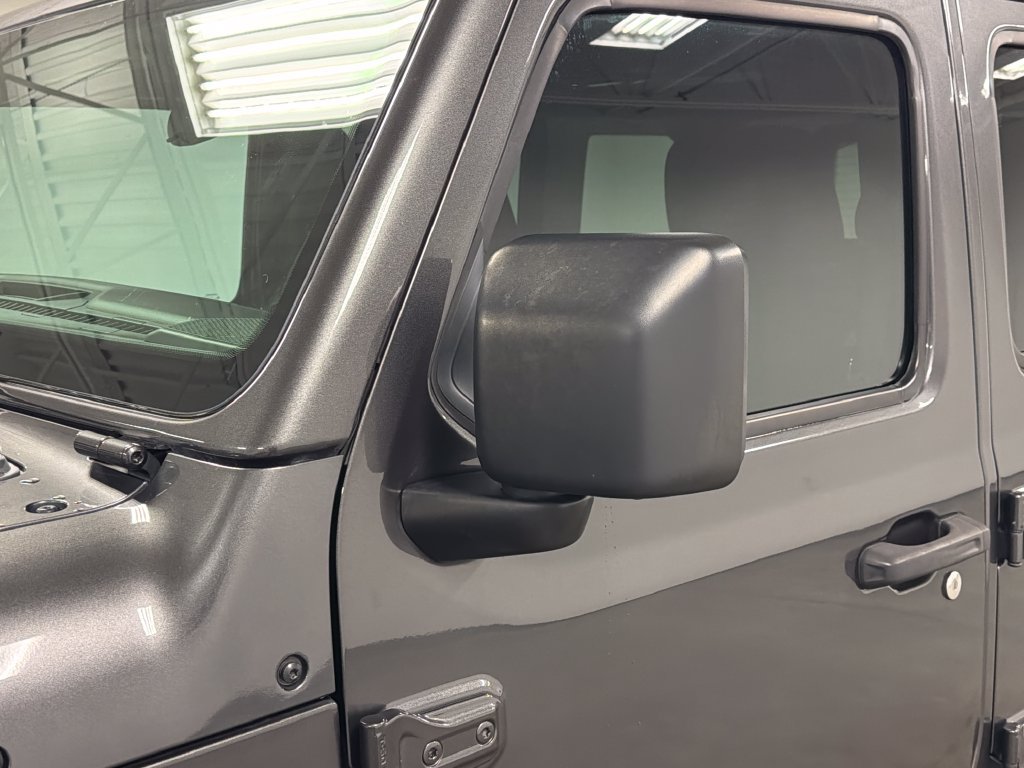 Used 2022 Jeep Wrangler Unlimited Sport AWD/4WD image 12