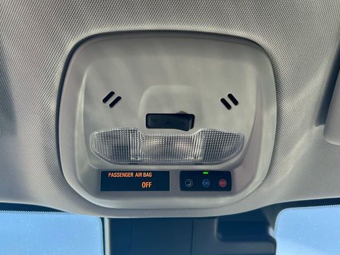 New 2025 Chevrolet Trax LT image 30