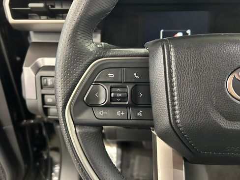 Used 2025 Toyota 4Runner SR5 image 16