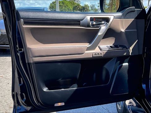 Used 2021 Lexus GX 460 Premium image 26