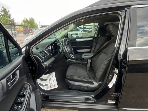 Used 2018 Subaru Outback 2.5i Premium AWD/4WD image 17