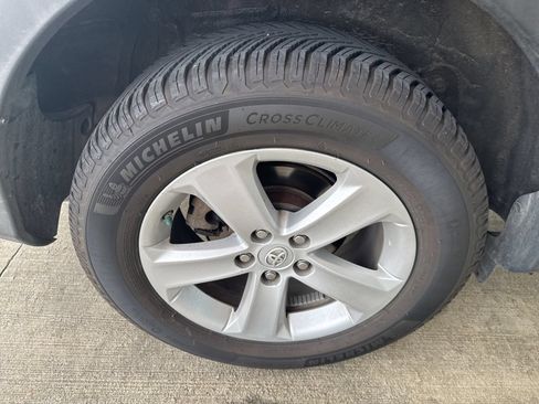 Used 2014 Toyota RAV4 XLE FWD image 19