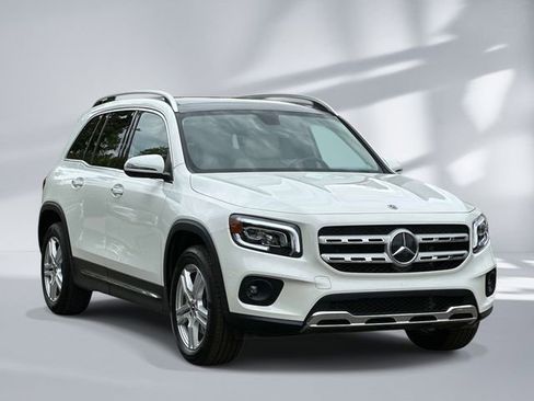 Certified 2021 Mercedes-Benz GLB 250 4MATIC image 6