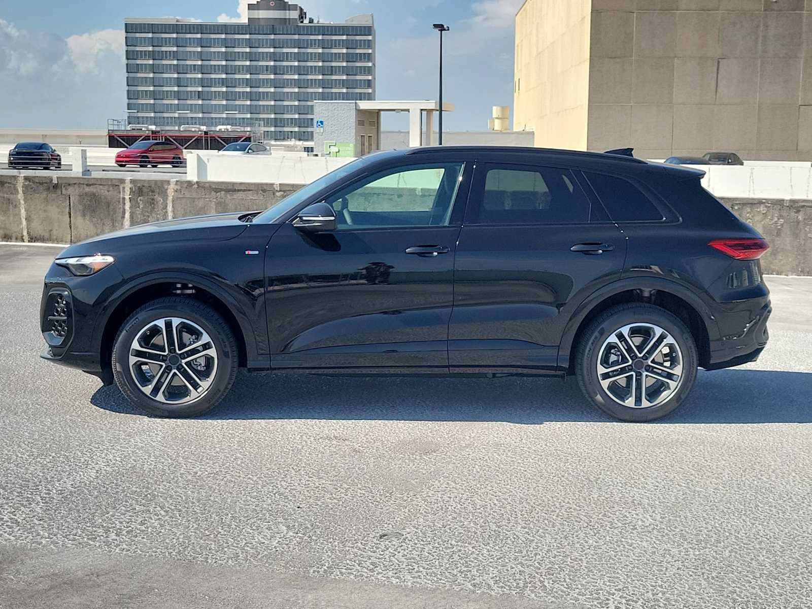 New 2026 Audi Q5 2.0T AWD/4WD image 3
