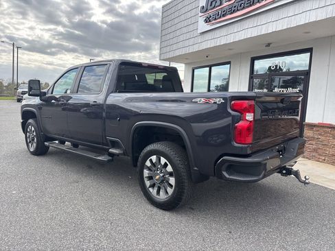 Used 2024 Chevrolet Silverado 2500 Custom w/ Custom Convenience Package image 6