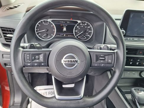 Used 2021 Nissan Rogue S image 10