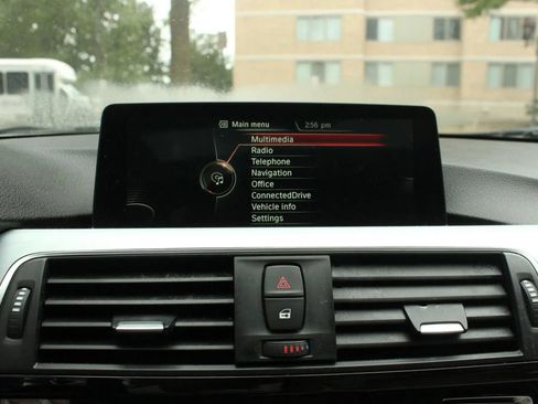 Used 2016 BMW 328i Sedan w/ M Sport Package RWD image 33