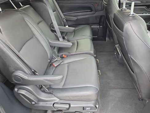 Used 2024 Honda Odyssey Touring image 17