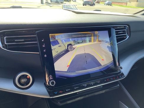 New 2026 Jeep Grand Wagoneer L Limited image 19