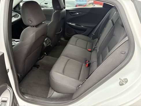 Used 2024 Chevrolet Malibu LT FWD image 13