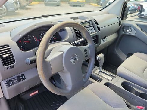 Used 2006 Nissan Frontier XE w/ (G01) XE Preferred Pkg RWD image 16