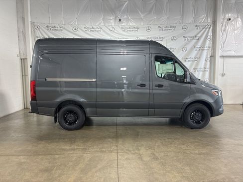 New 2026 Mercedes-Benz Sprinter 2500 image 3