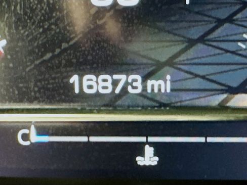 Used 2024 GMC Sierra 1500 Elevation image 18