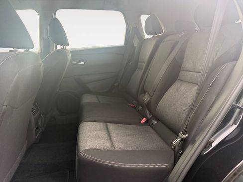 Used 2025 Nissan Rogue SV FWD image 13