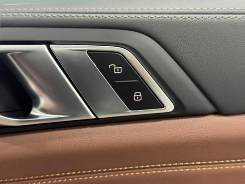 New 2026 BMW X5 xDrive50e w/ M Sport Package image 22