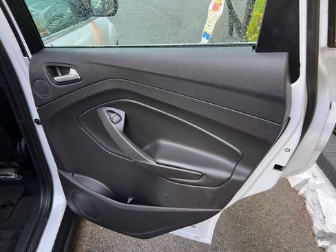 Used 2016 Ford C-MAX SEL w/ Equipment Group 301A image 22