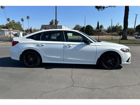 Used 2023 Honda Civic Sport image 7