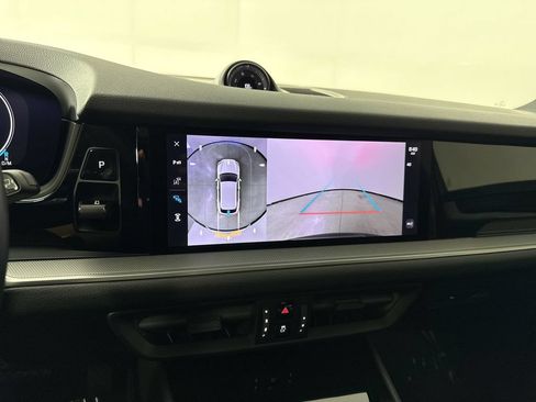 Certified 2025 Porsche Cayenne AWD/4WD image 30