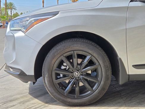 Used 2025 Acura RDX SH-AWD image 5