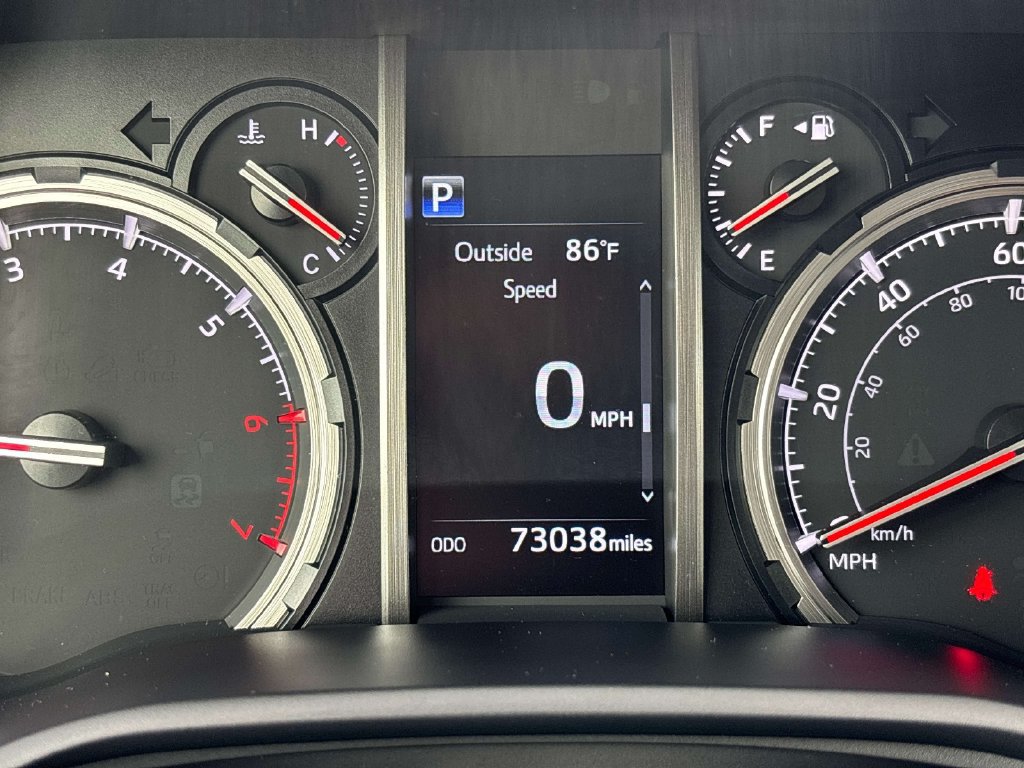 Used 2022 Toyota 4Runner TRD Off-Road AWD/4WD image 23