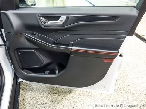 Used 2023 Ford Escape ST-Line w/ Tech Pack #1 image 26