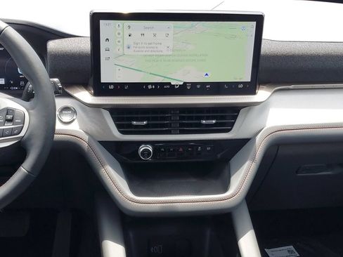 New 2026 Ford Explorer Active w/ Active Comfort Package AWD/4WD image 28
