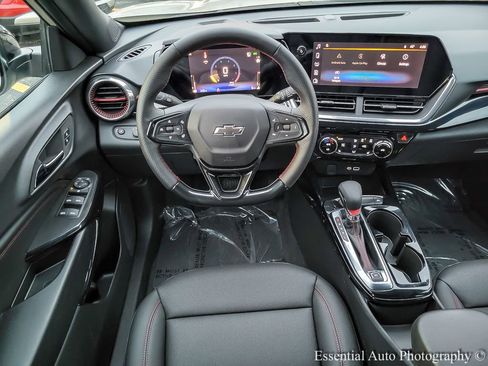 New 2026 Chevrolet Trax RS w/ Driver Confidence Package image 10