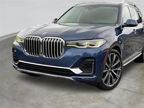 Used 2020 BMW X7 xDrive40i w/ Premium Package AWD/4WD image 4