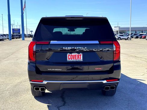 Used 2025 GMC Yukon XL Denali image 7