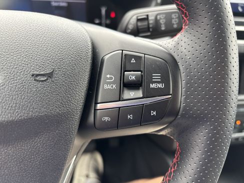 Used 2025 Ford Escape ST-Line Select AWD/4WD image 20