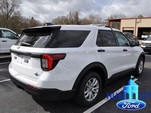 New 2025 Ford Explorer 4WD Police Interceptor image 5