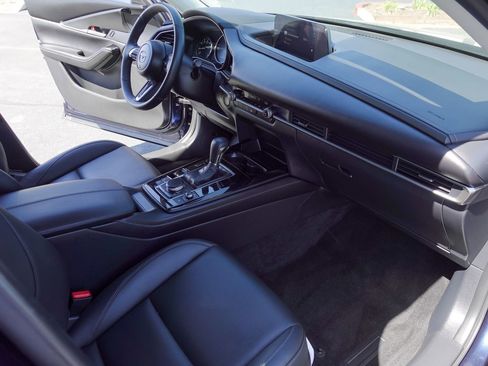 Certified 2025 MAZDA CX-30 AWD 2.5 S w/ Select Sport Pkg image 12
