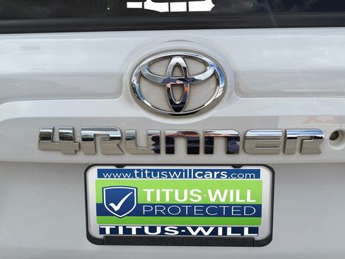 Used 2019 Toyota 4Runner SR5 AWD/4WD image 30