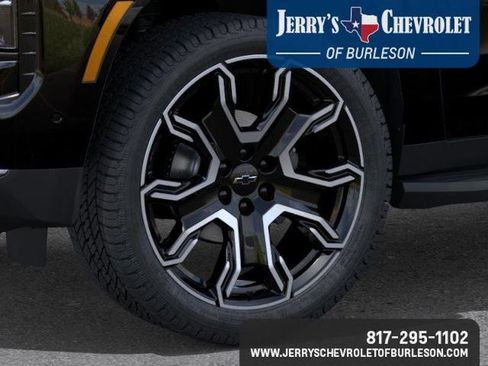 New 2026 Chevrolet Suburban RST w/ RST Capability Package AWD/4WD image 11