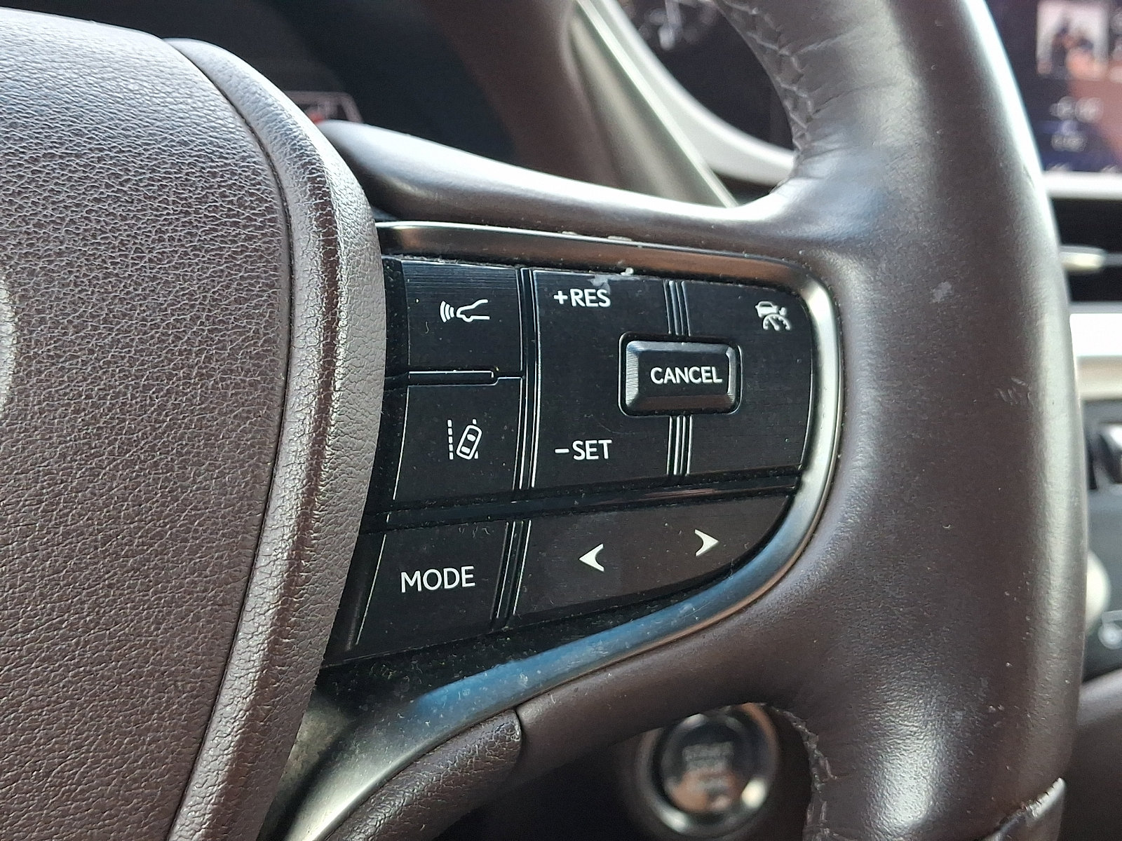 Used 2021 Lexus ES 250 w/ Premium Package AWD/4WD image 23