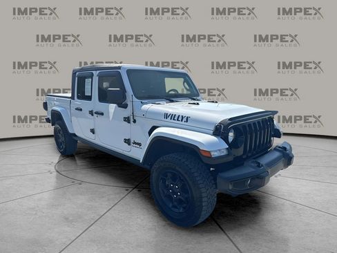Used 2021 Jeep Gladiator Sport AWD/4WD image 7