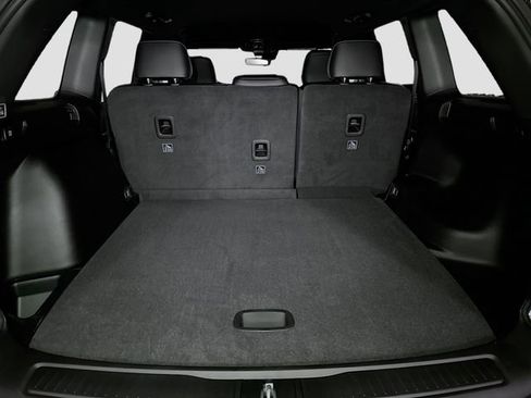 New 2026 Jeep Grand Cherokee Laredo image 15