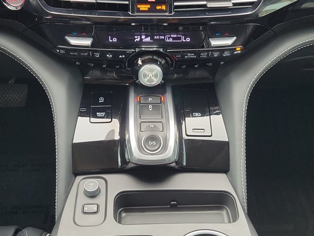 Used 2025 Acura MDX w/ Advance Package AWD/4WD image 18