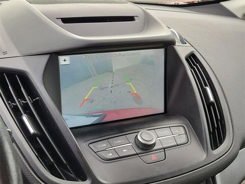 Used 2018 Ford C-MAX SE w/ Equipment Group 201A image 28