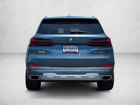 Used 2024 BMW X5 xDrive50e w/ Parking Assistance Package AWD/4WD image 6