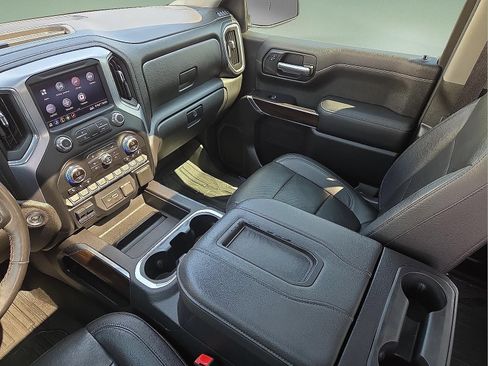 Used 2020 GMC Sierra 1500 SLT RWD image 19