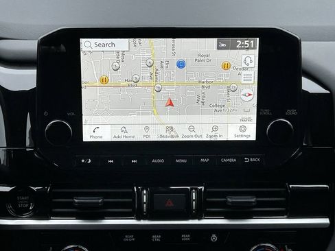 New 2025 Nissan Pathfinder SL image 13