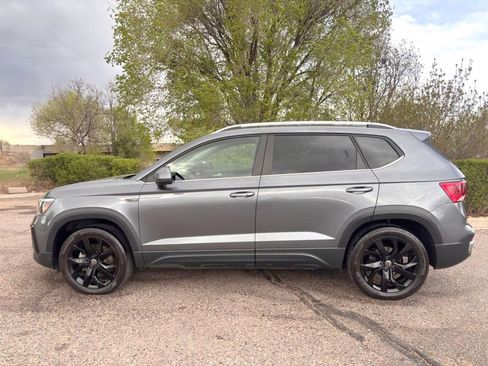 Used 2022 Volkswagen Taos SE AWD/4WD image 7
