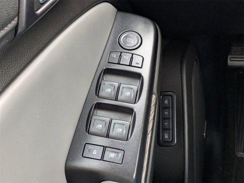 Used 2017 Chevrolet Suburban LT image 26