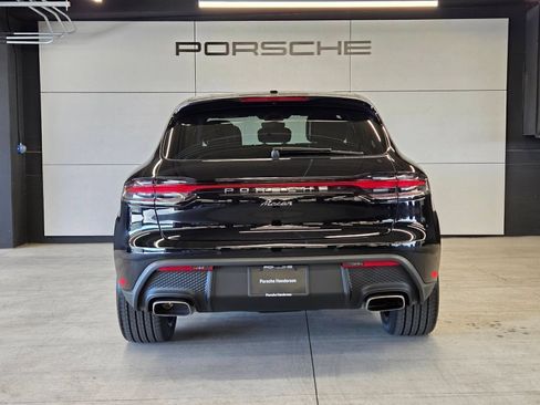 Certified 2026 Porsche Macan AWD/4WD image 7
