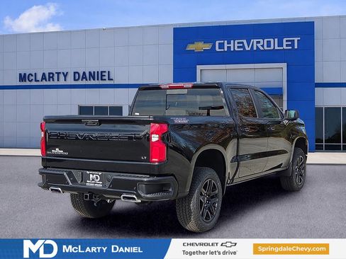 Used 2026 Chevrolet Silverado 1500 LT Trail Boss w/ Safety Package AWD/4WD image 5