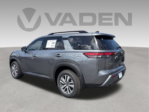 New 2026 Nissan Pathfinder SL FWD image 21