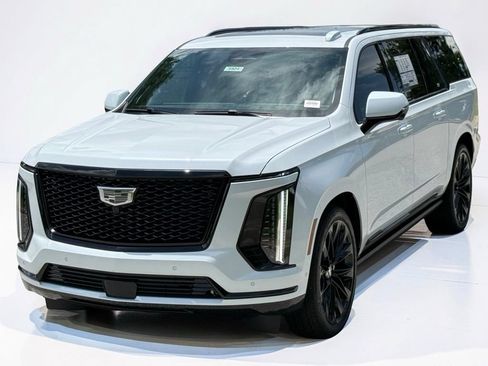 New 2026 Cadillac Escalade ESV Platinum Sport w/ LPO, ONYX Package AWD/4WD image 10