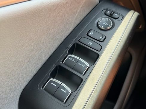 Used 2025 Acura Integra FWD image 26